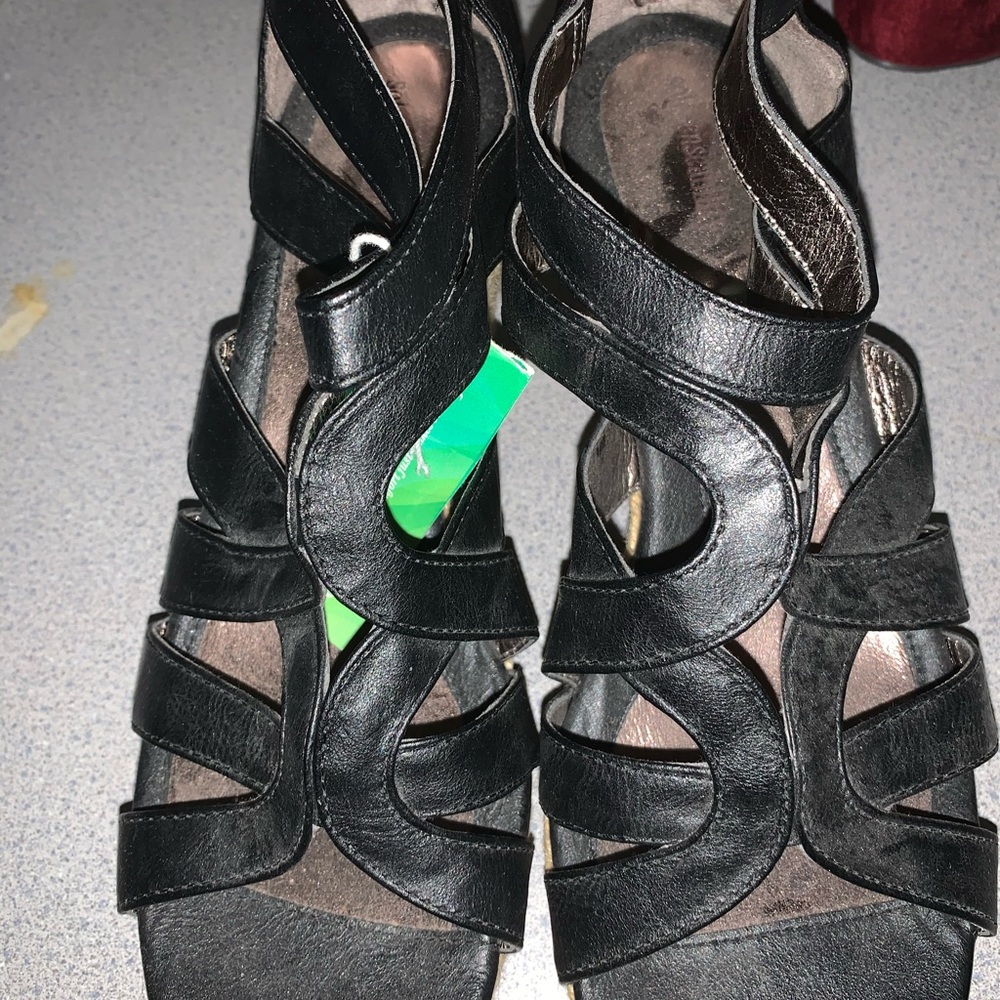 Open toe Ankle wedge heels